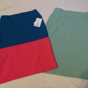 New Lularoe Cassies Size Medium